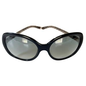 Burberry Women's Black Acetate Sunglasses Gray Gradient Lenses B 4077 3177/11